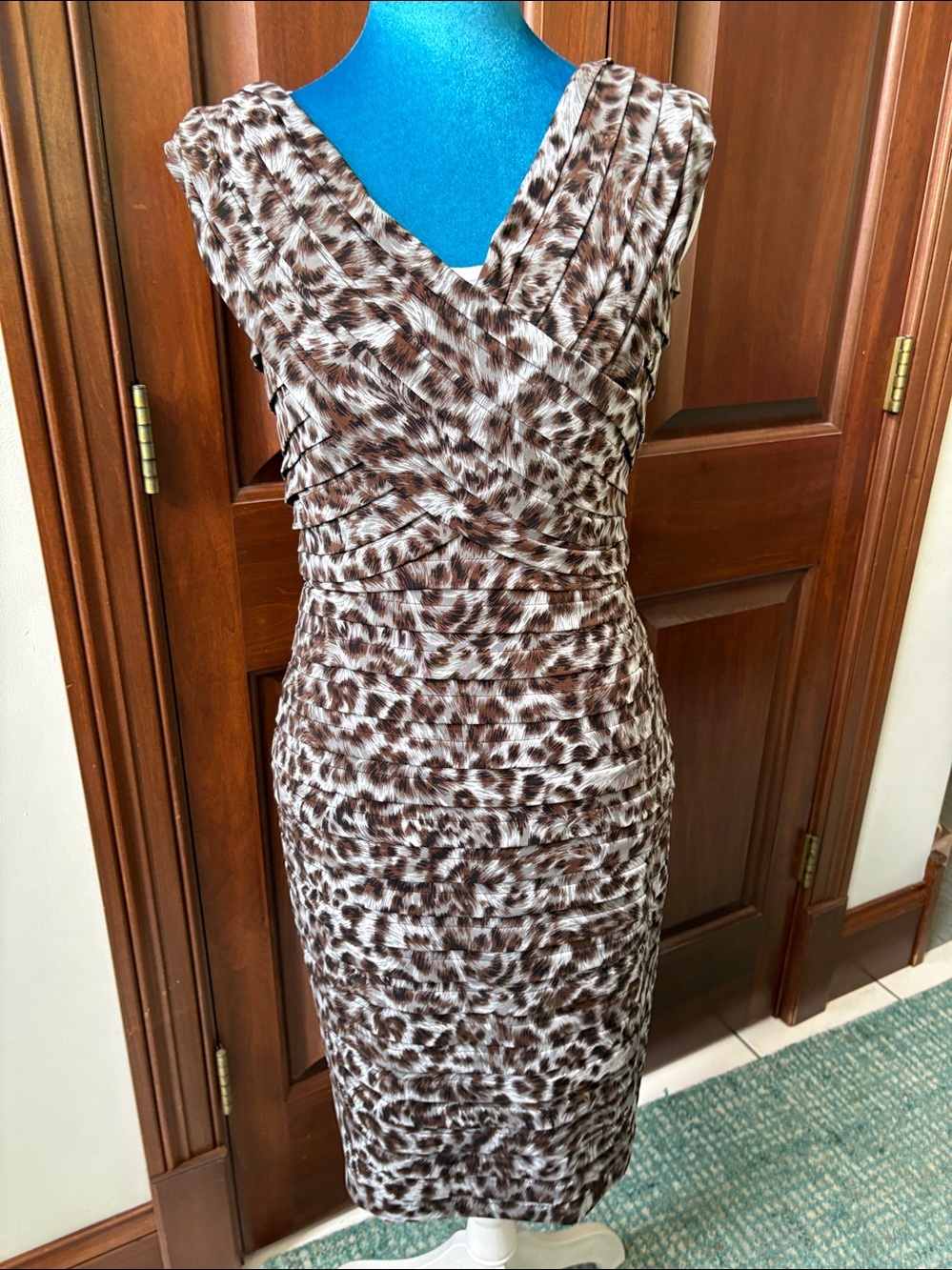 Adrianna Papell Dress  animal print  black brown gray white
V-neck pleating NWOT